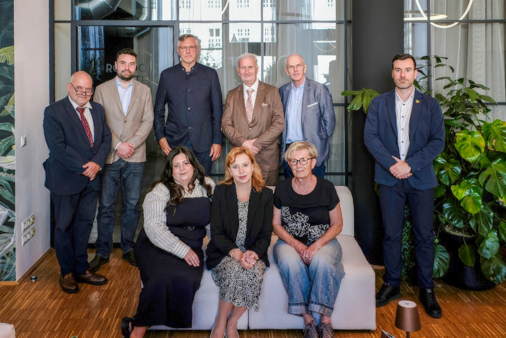 Founding members of Salus Alliance at the General Meeting in Vienna, 30 September 2026